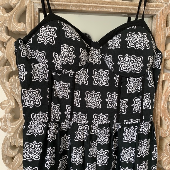 Bustier printed jumpsuit - Picture 5 of 6
